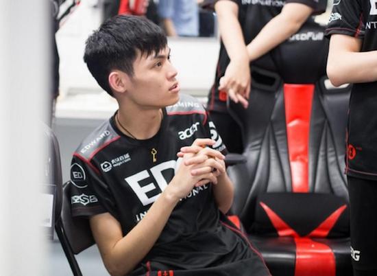 Mouse的传奇故事：EDG背后坚韧不拔的“大树”