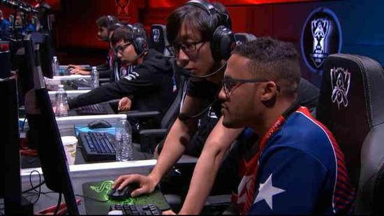 S6首日第一场 CLG击败G2 奥拉夫抗压立功 女警疯狂收割 