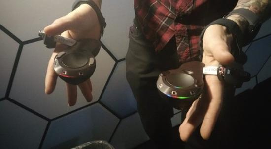 SteamVR的最新控制器
