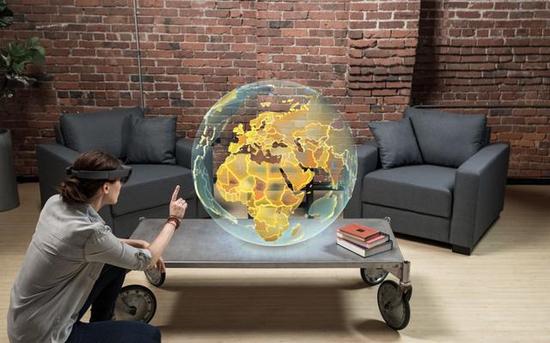 微软：在手机市场上失去的将靠Hololens拿回来