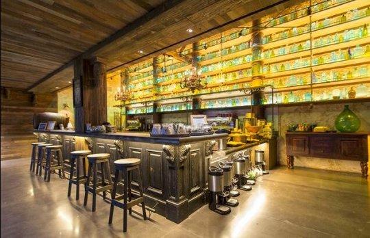 超豪华！女侠带你探秘世界各地的LOL工作室