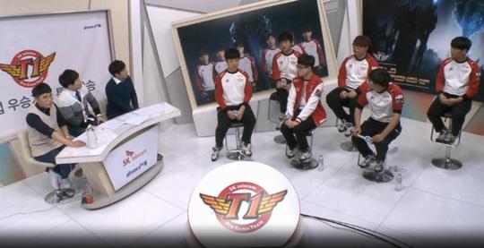 SKT参加节目：Faker赞恩静是伟大的主持人