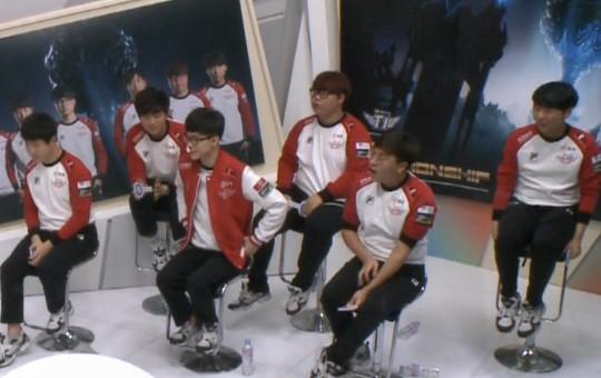 SKT参加节目：Faker赞恩静是伟大的主持人