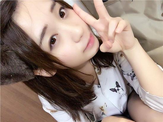 日本最清纯美少女coser晒美腿 曾经cos守望d.va