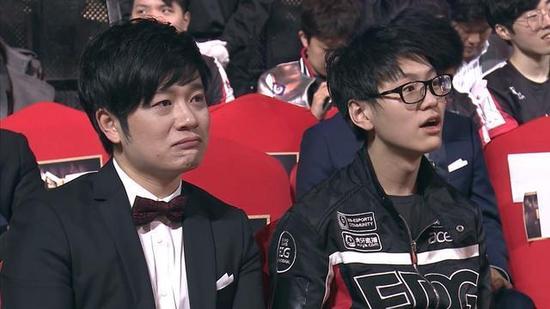 年度MVP获奖者DEFT的这几句感谢话 听哭了所有人！