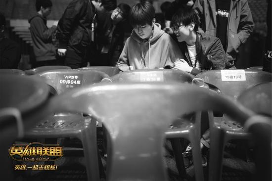 图2：2016LPL赛区最佳下路组合——Deft＆Meiko