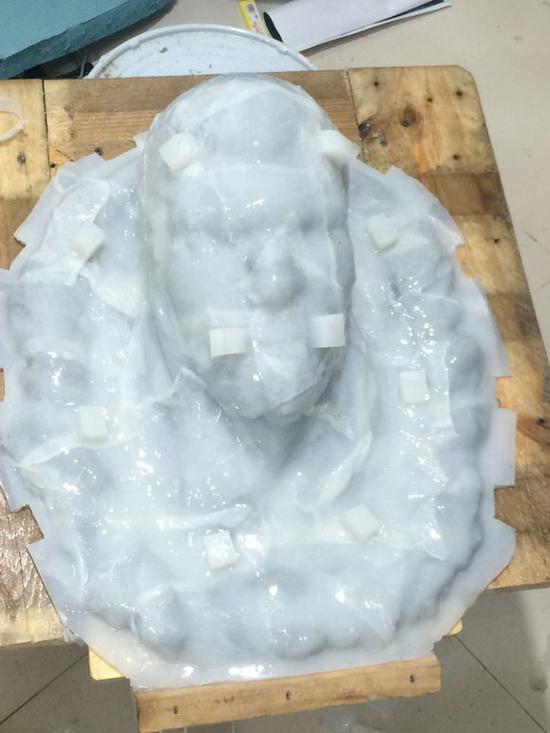 玩家原创手工作品：伊利丹怒风壁挂头雕