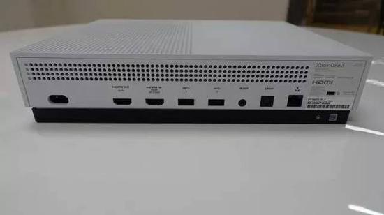Xbox One S