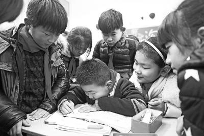 班里面已经有很多同学成了他的粉丝。