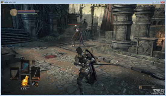 　　五、重要：居合姿势跟着他背后往前蹭(不用怕被发现，这么走声音很小)，蹭到跟前他正好转身。