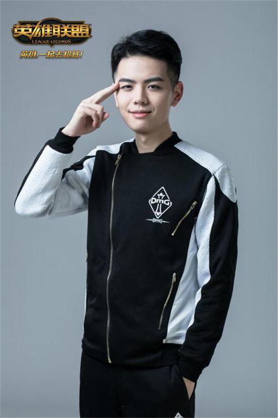 曾经的OMG仅剩夕阳一人