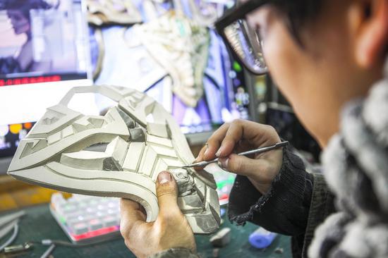 选择性发展：保守而有热情