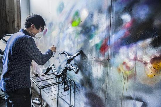 　　叉文为道具上色