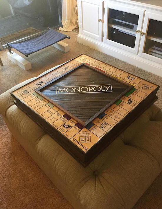 　　他连小房子，零件都自己设计制作，而且每一个小配件都有它专属的「储物柜」方便收纳。