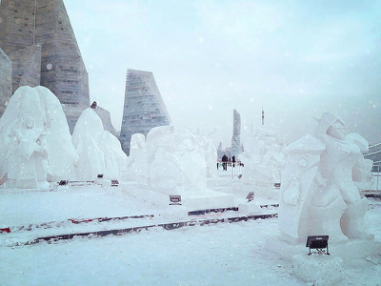 图 哈尔滨冰雪大世界雕像