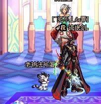 　　每当看到有人拿着这把剑我都深深的感到这个游戏的恶意