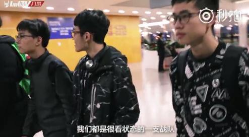 你就当我是……我X，上当了，为什么你们都不按套路出牌一个都不看镜头。