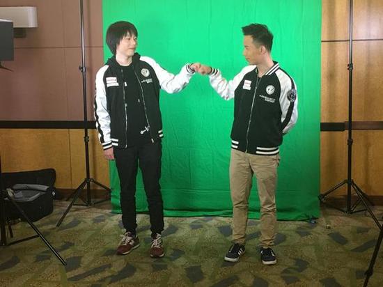 完成了最完美的一次!事后，后两人一脸满足的一起离开了。