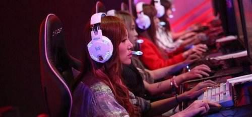 退役选手的圈钱速度貌似更快