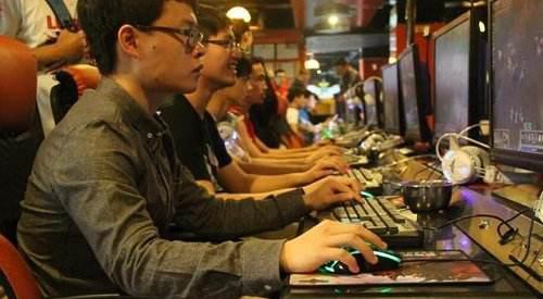 电竞显示器已经成为玩家必备