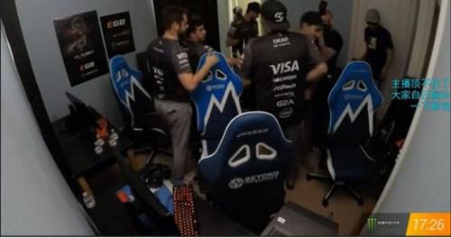 　　SK取得胜利后的欢呼