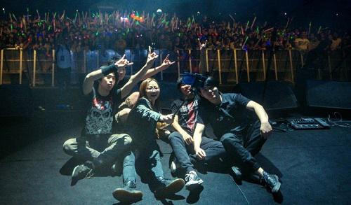 “人生就像一把飞车，输赢与否并不是最重要，沿途的风景，漂移时的快感，共进退的伙伴才是真正的意义所在。”