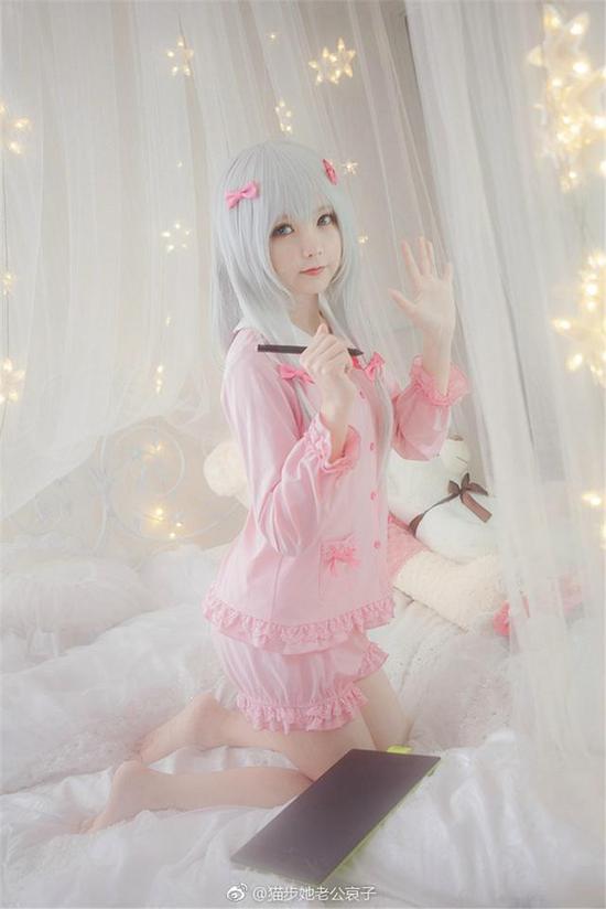 和泉纱雾呆萌cosplay瞬间融化你的心