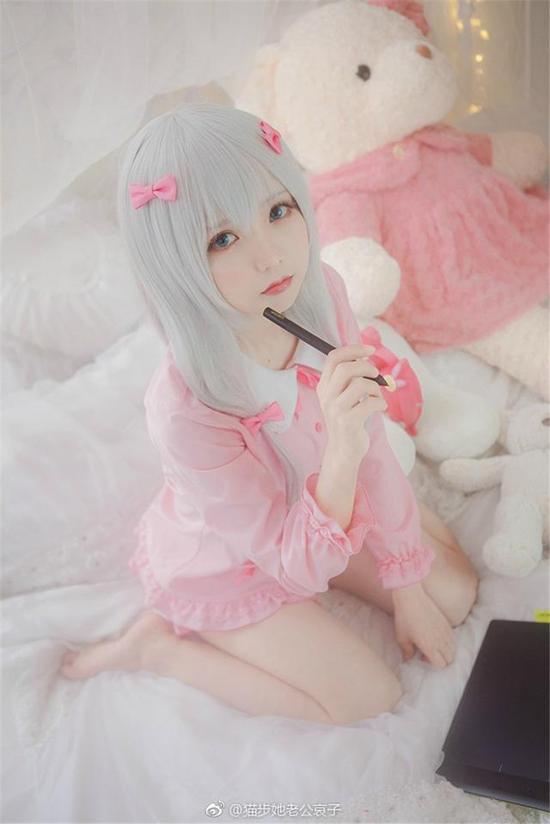 和泉纱雾呆萌cosplay瞬间融化你的心