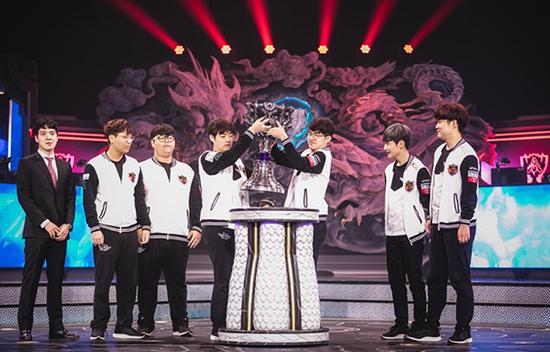 图1：SKT手握三个世界冠军，今年全球总决赛来势汹汹