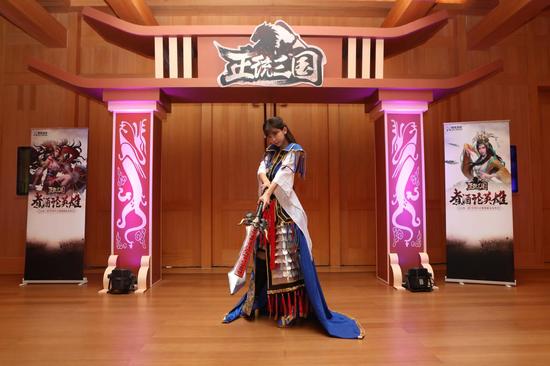 吴国女国主——陈潇饰孙权