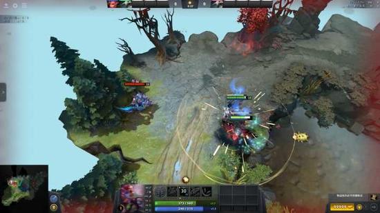 斯温在学习20级“风暴之拳带驱散”天赋后，也能达到此效果。