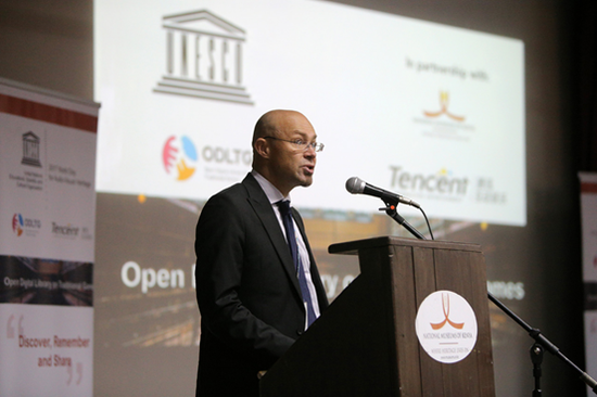 （联合国教科文组织东非区域办信息与传播项目官Jaco du Toit发表讲话）