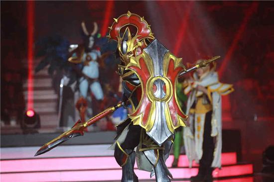 刚毅的龙骑士cos