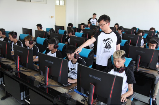 当电竞成为生存技能