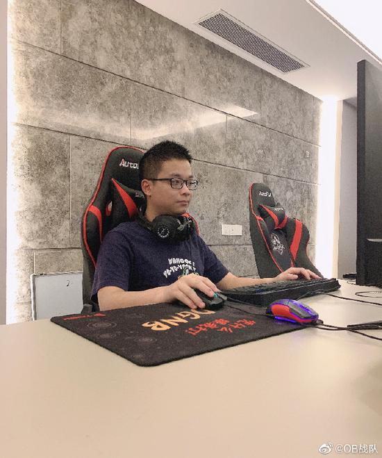 ob海洋米波丝袜哥离队冷静zc补位