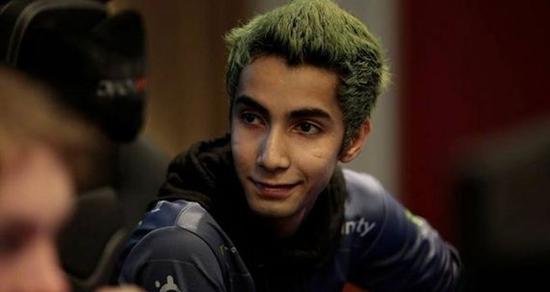 Sumail的哥哥要比Sumail帅啊