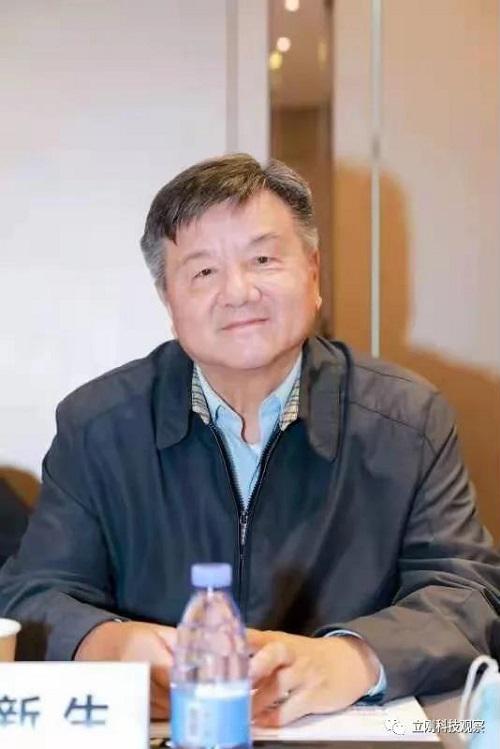 众多专家的技术会议在北京召开,与会专家包括刘韵洁院士,张新生理事长