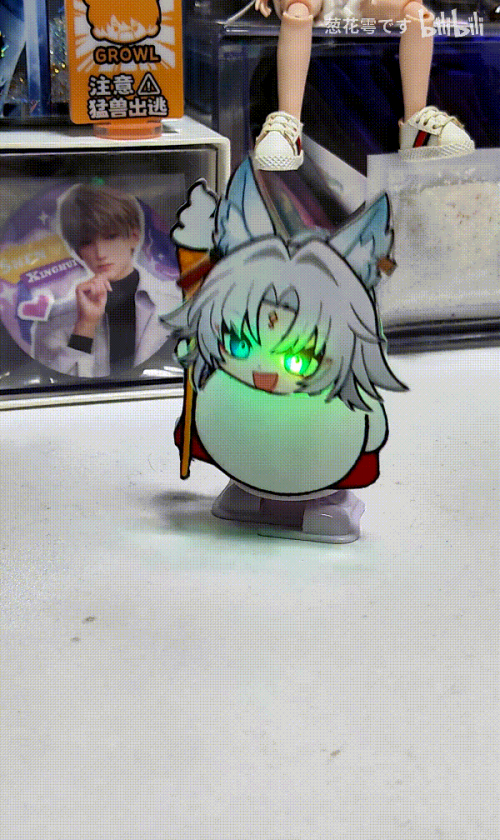 甚至还原了眼睛的泛光