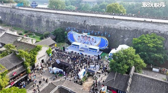 [流言板]還有一周！掘金官方復(fù)刻《首發(fā)五人》海報(bào)為揭幕戰(zhàn)預(yù)熱