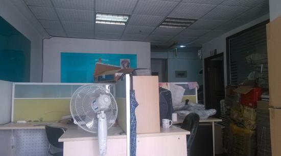 就在这间不足10平米的小屋里，诞生了牧羊人之心第一只魔物娘