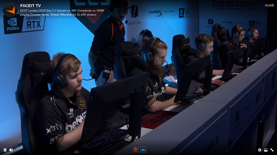 Get_RiGht坐在指挥位