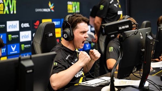 并没有撼动navi世界顶级队伍的位置,当然也没有毁了electronic自己