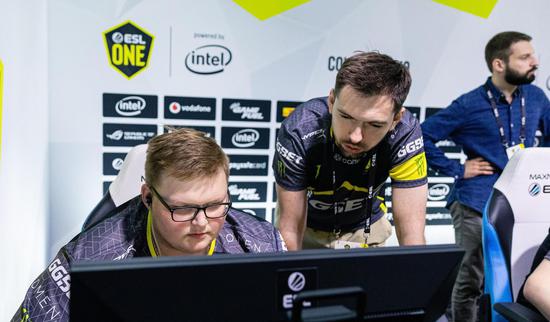 乌克兰伯乐接过Kane教鞭