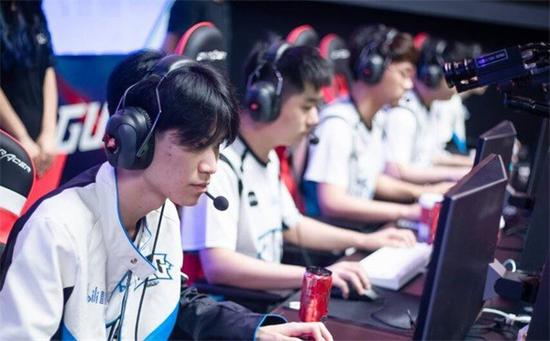 BLG在此前比赛表现出色