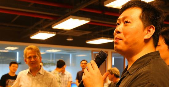 麦克·莫汉到访网易暴雪合作部