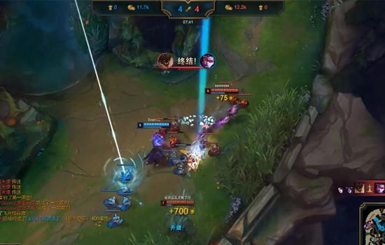 英雄联盟团队 下路成功GANK扳平人头