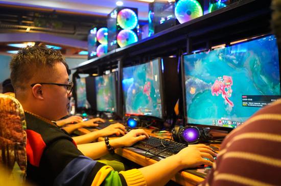 高手晋级征战大区赛