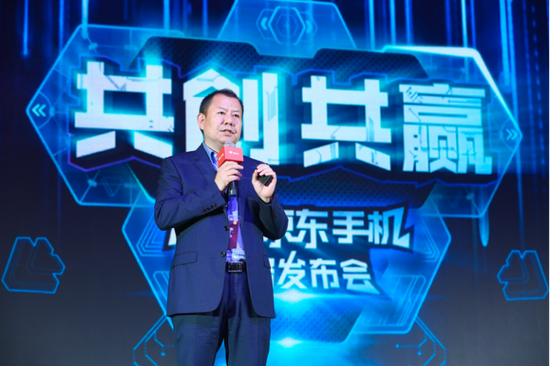 京东集团高级副总裁、京东商城电子文娱事业群总裁闫小兵