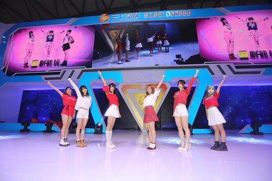 超音少女SS Idol舞台亮相