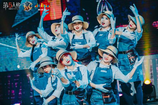 D.ONE舞团《艾玛小姐》美轮美奂